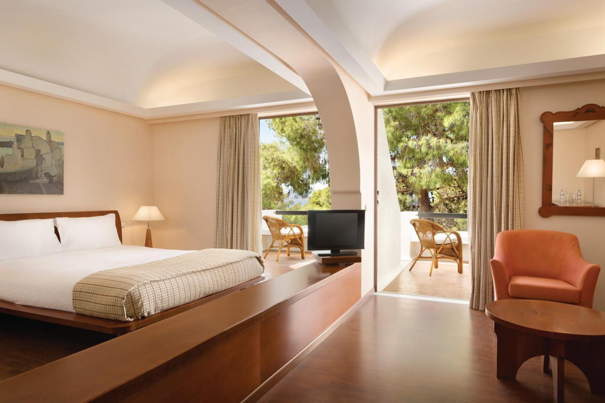Ramada Loutraki Poseidon Resort Exterior photo